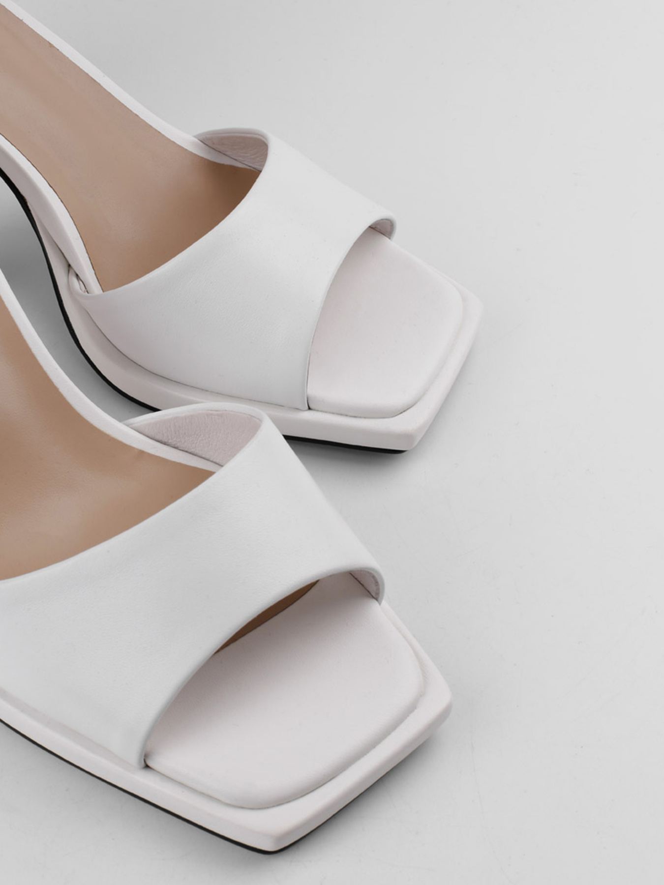 Босоніжки LeBERDES модель 00000015782 Фото