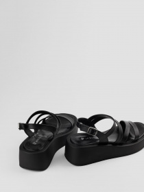 Босоножки LeBERDES модель 00000015803 Фото