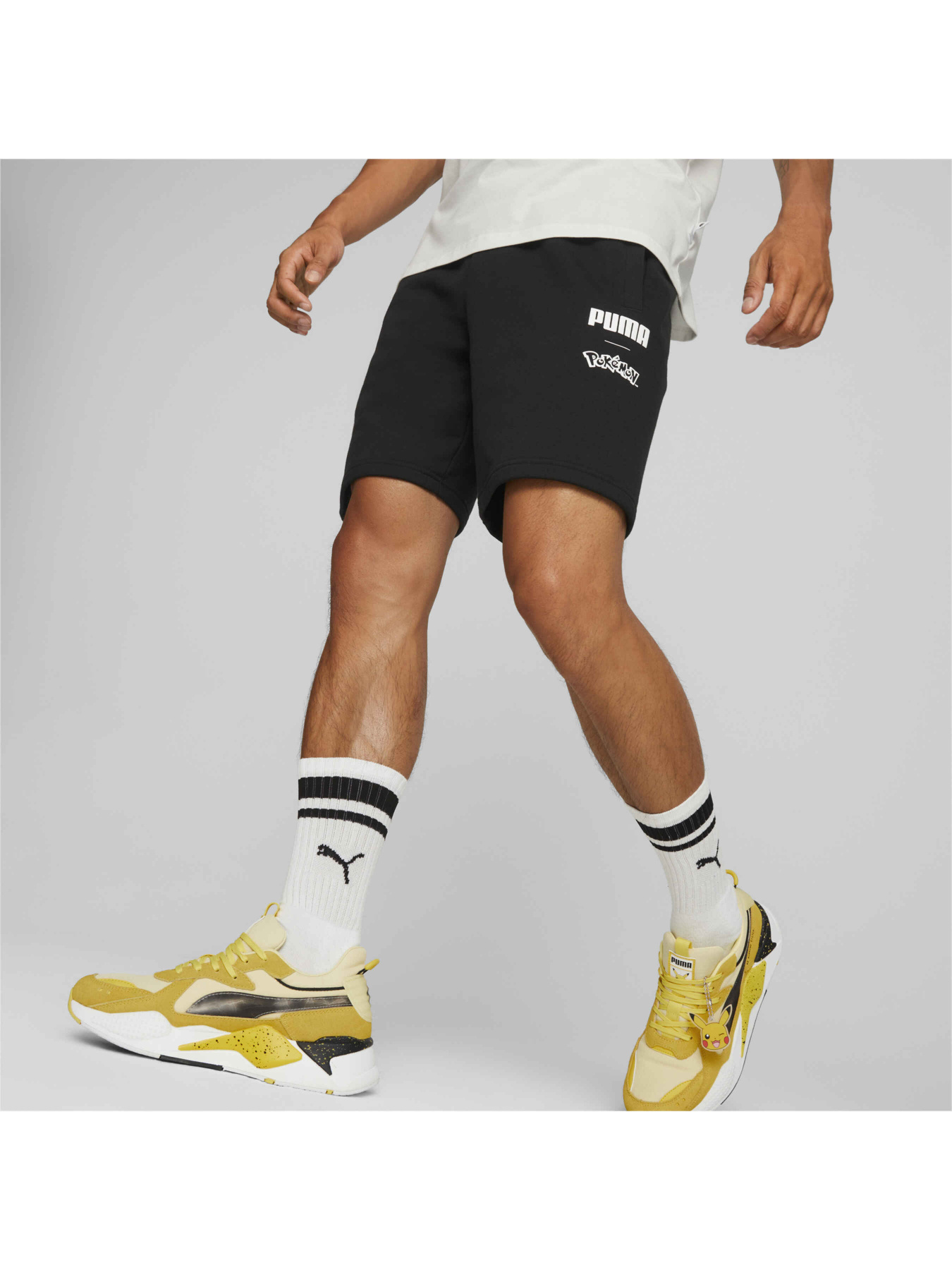 Шорты спортивные PUMA x Pokemon Regular Short модель 538370 Фото