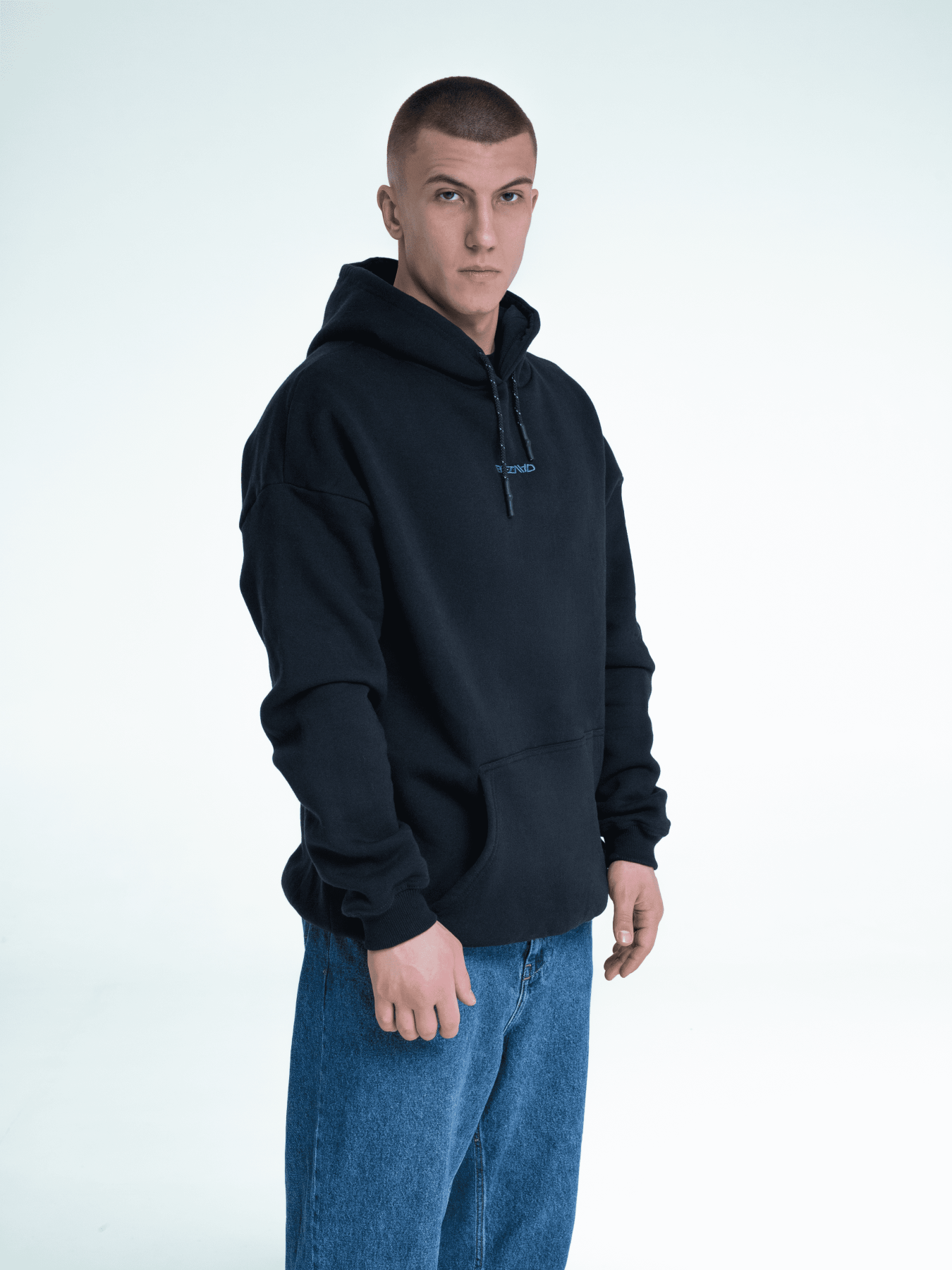 Худи Bezlad модель hoodiebasicblacklogo Фото