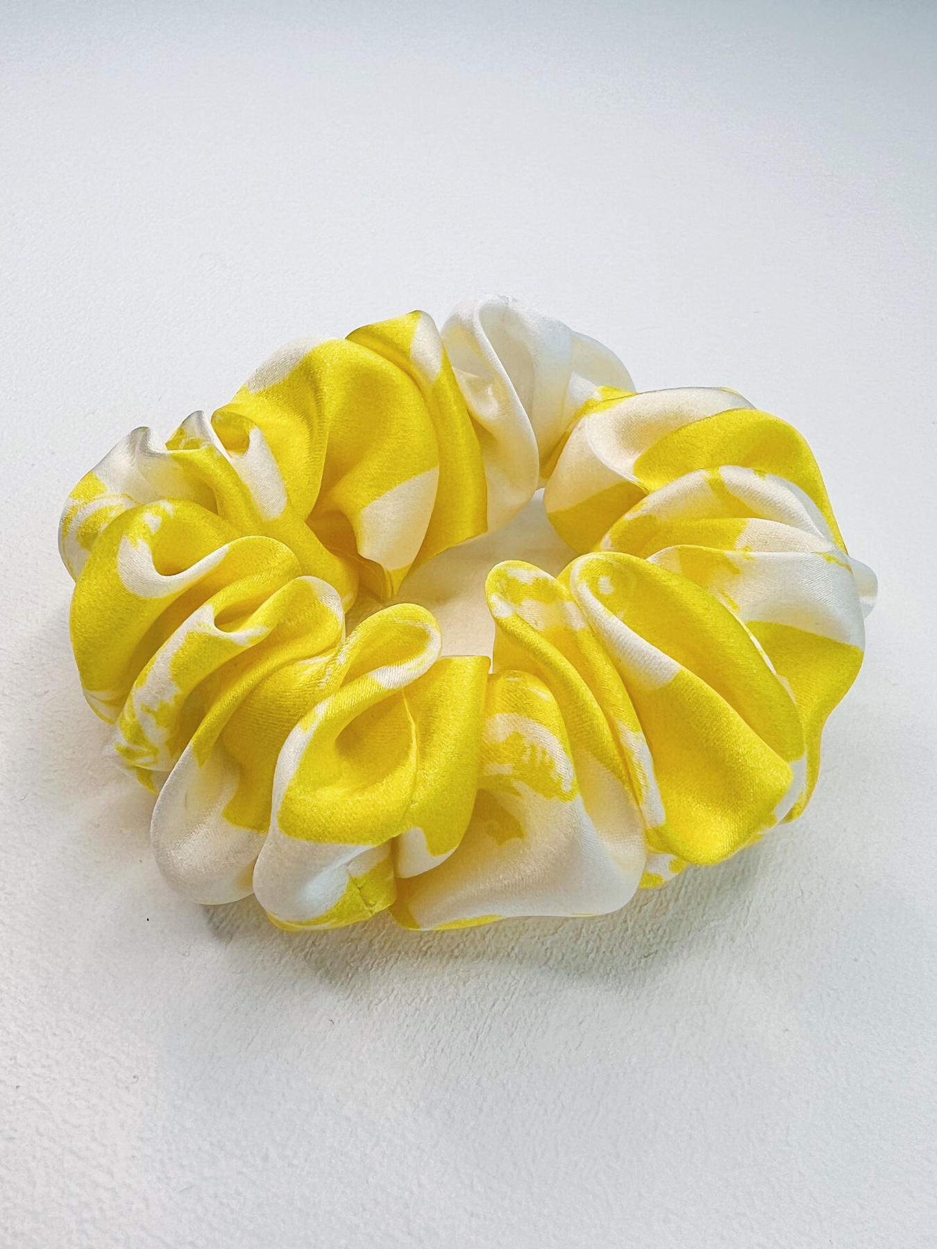 Резинка для волосся з натурального шовку "Cпокуса" Obiimy модель P-7K073 Фото