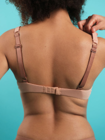 Бюстгальтер Brabrabra модель SLZ24501022_caramel Фото