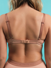 Бюстгальтер Brabrabra модель SLZ24501024_caramel Фото