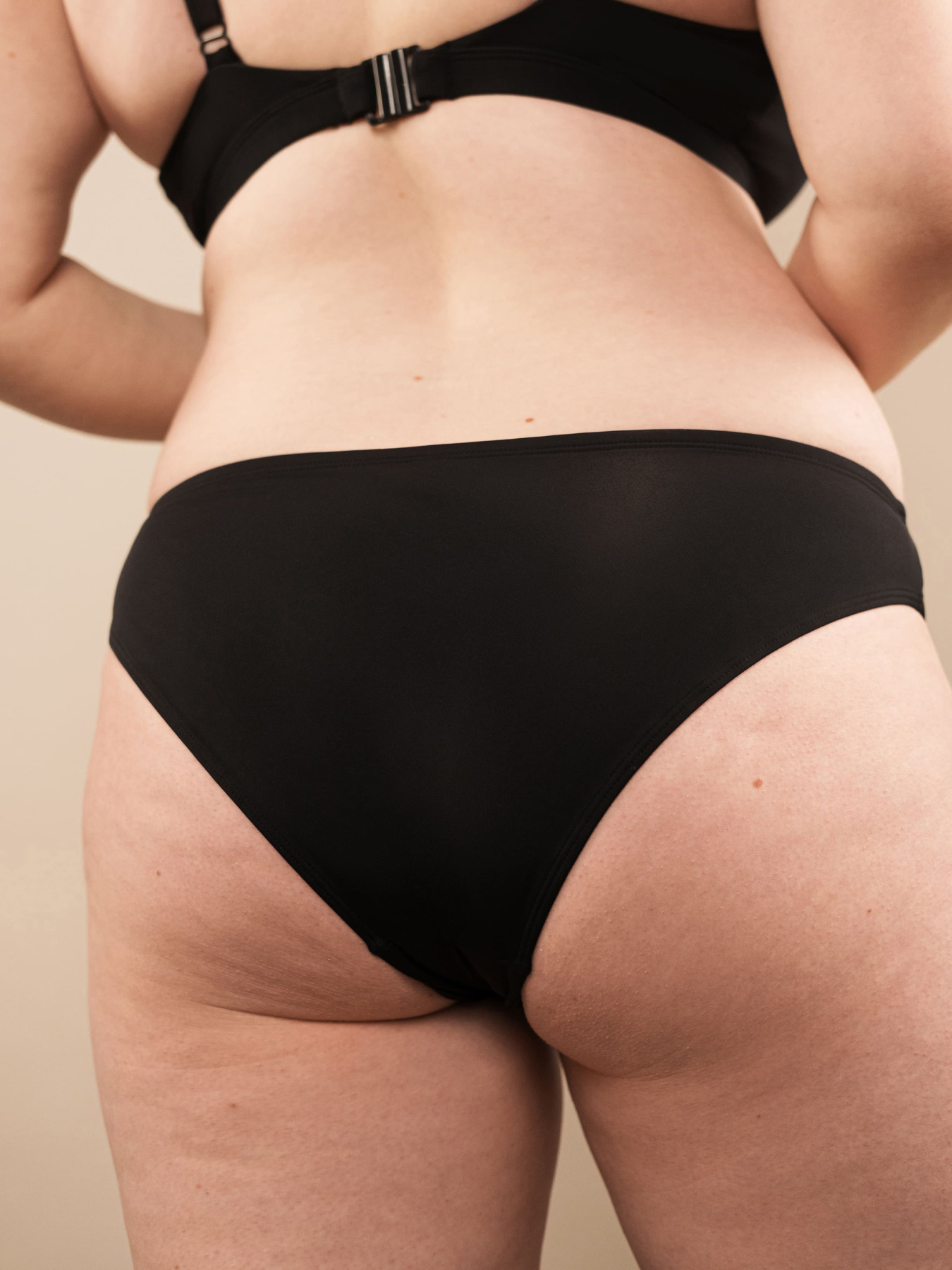 Нижняя часть купальника Brabrabra модель SO226511_black Фото