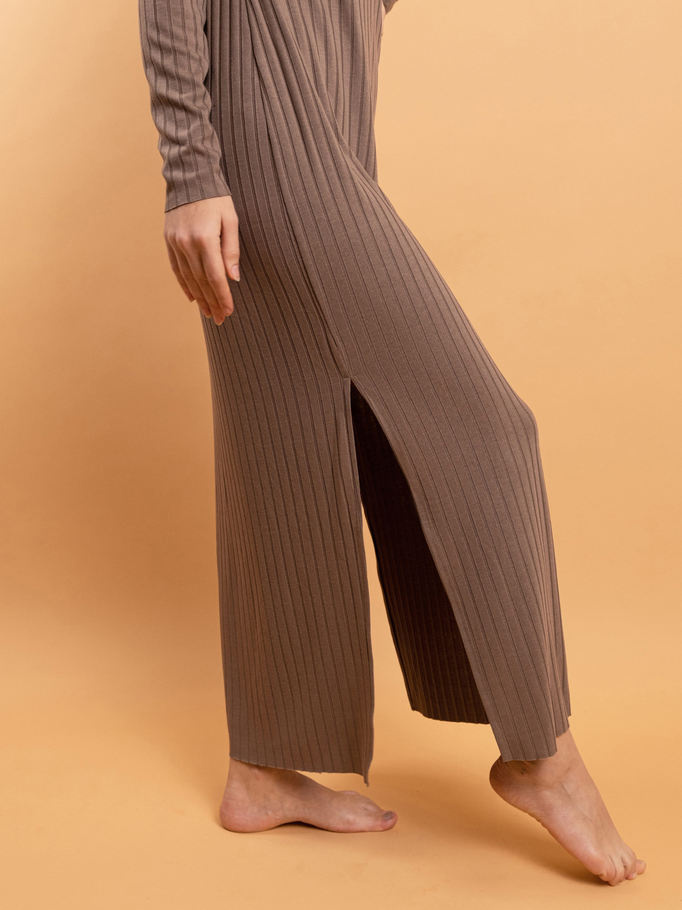 Платье макси Brabrabra модель HOM2216111_chocolate Платье макси Brabrabra модель HOM2216111_chocolate Фото