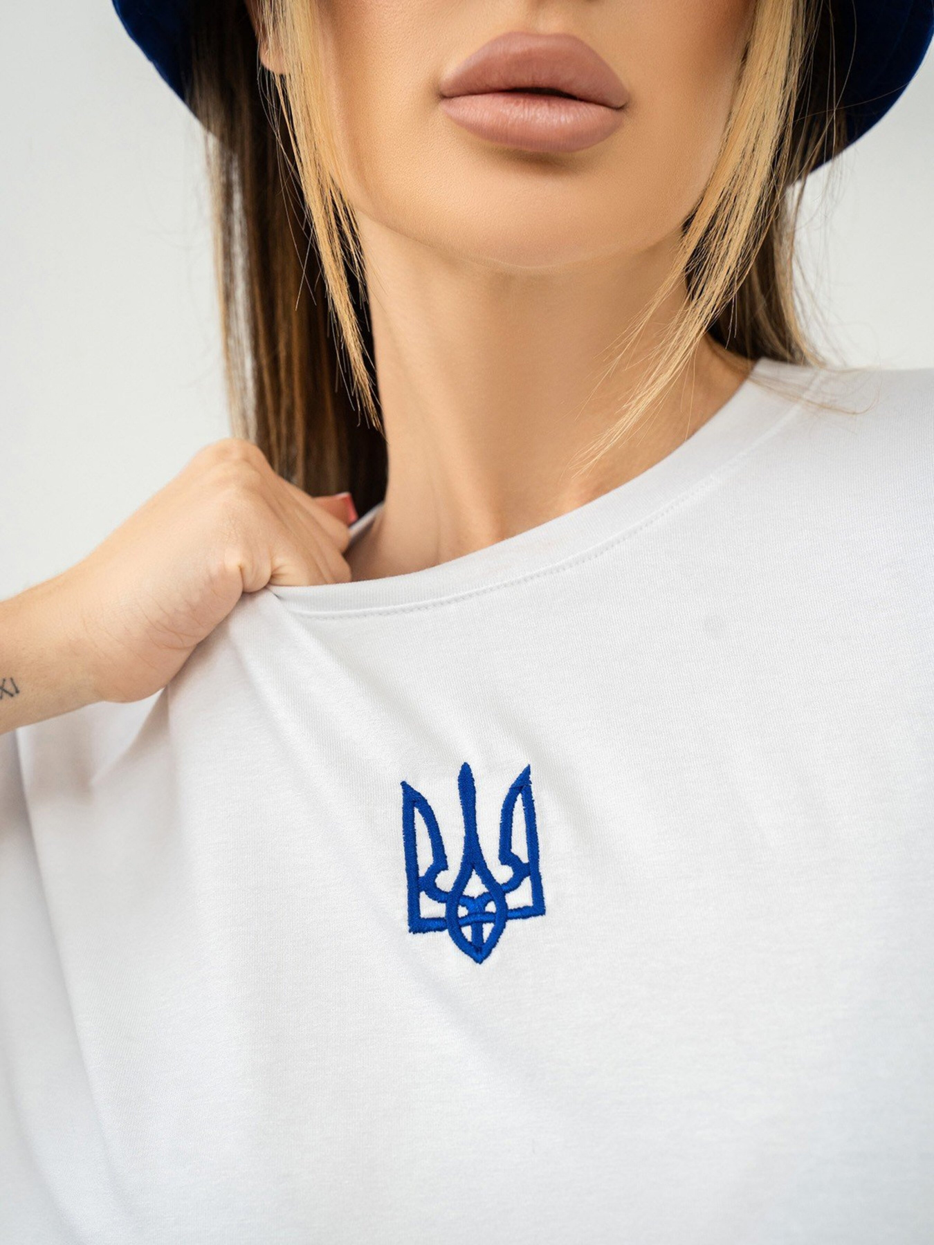 Футболка ISSA Plus модель 13930_white Фото