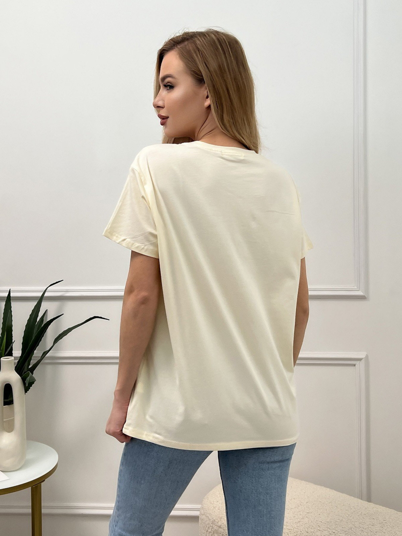 Футболка ISSA Plus модель WN20-459_beige Футболка ISSA Plus модель WN20-459_beige Фото