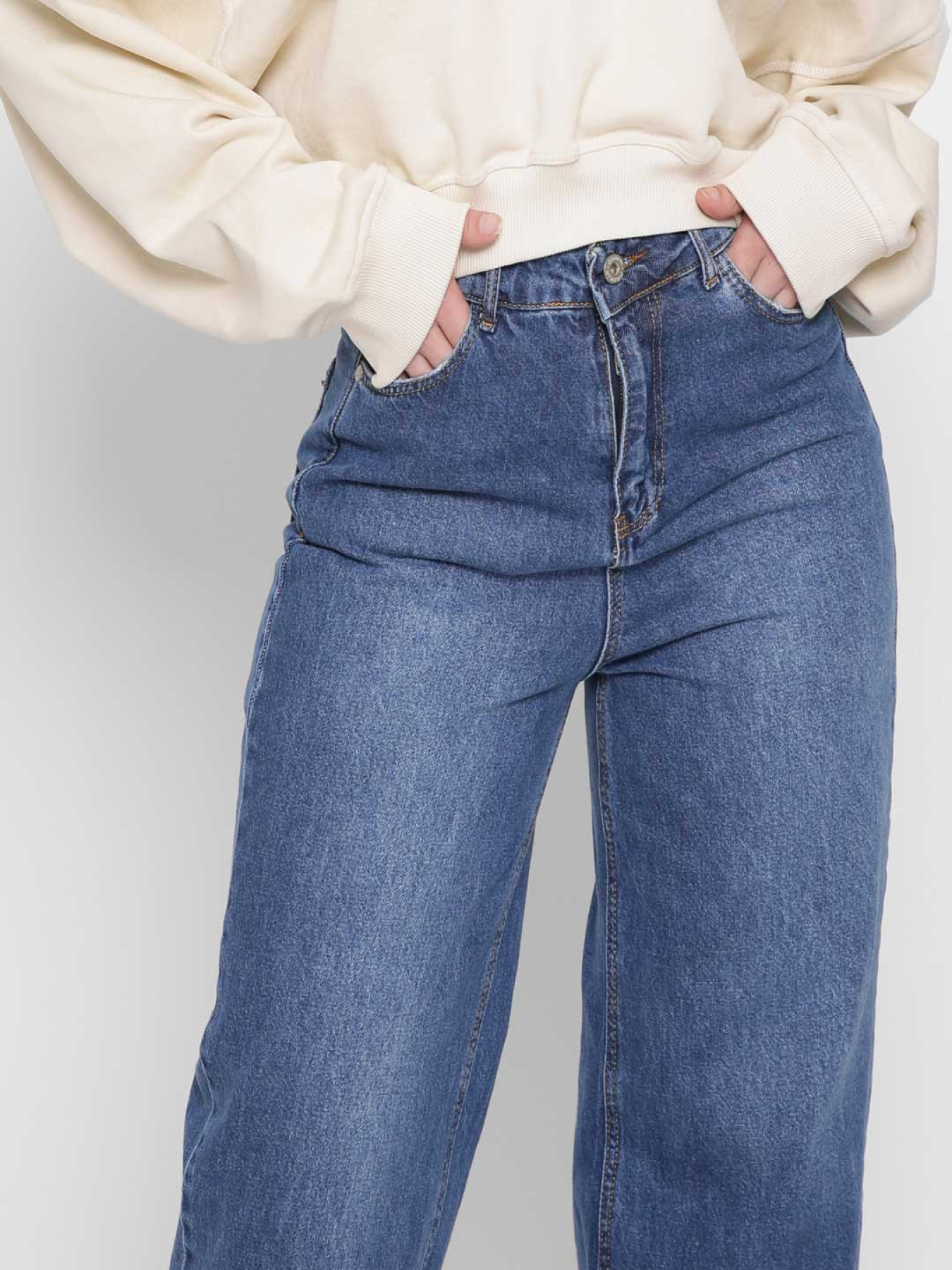 Джинсы CARICA модель 318732 Фото