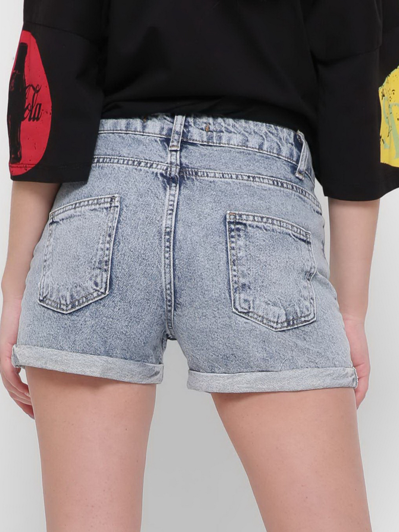 Шорты CARICA модель 3188611 Фото