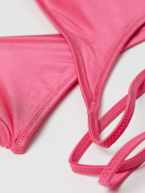 Верх купальника H&M модель 67952 Верх купальника H&M модель 67952 Фото