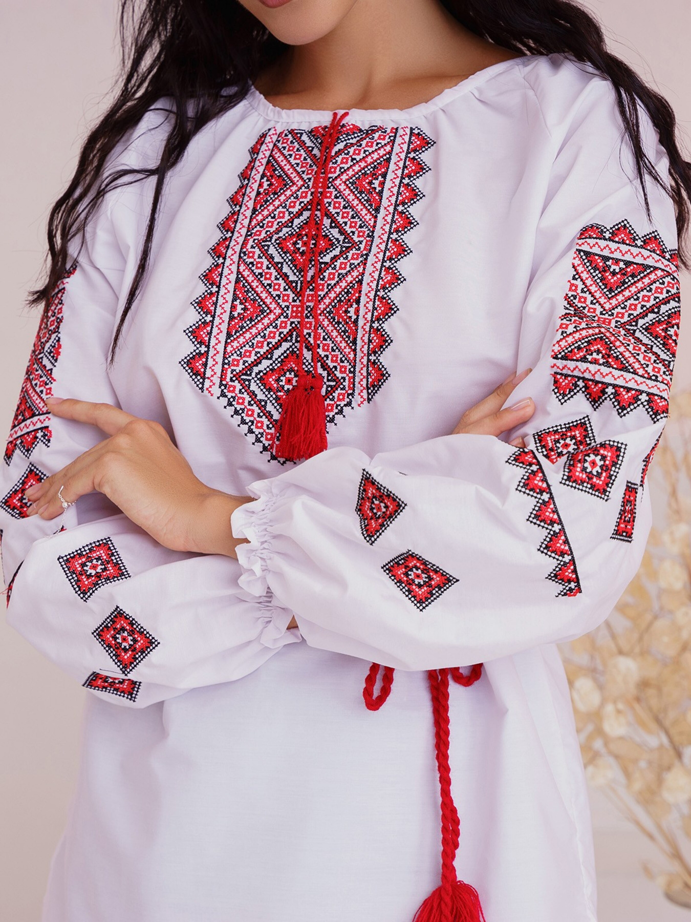 Вышитая рубашка ISSA Plus модель WN20-307_white Фото