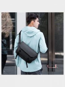 Мессенджер Mark Ryden модель markrydenmr1016 Мессенджер Mark Ryden модель markrydenmr1016 Фото