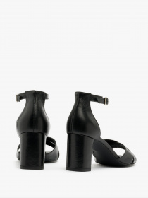 Босоніжки RYLKO модель 6TBK1_T5__21 Фото