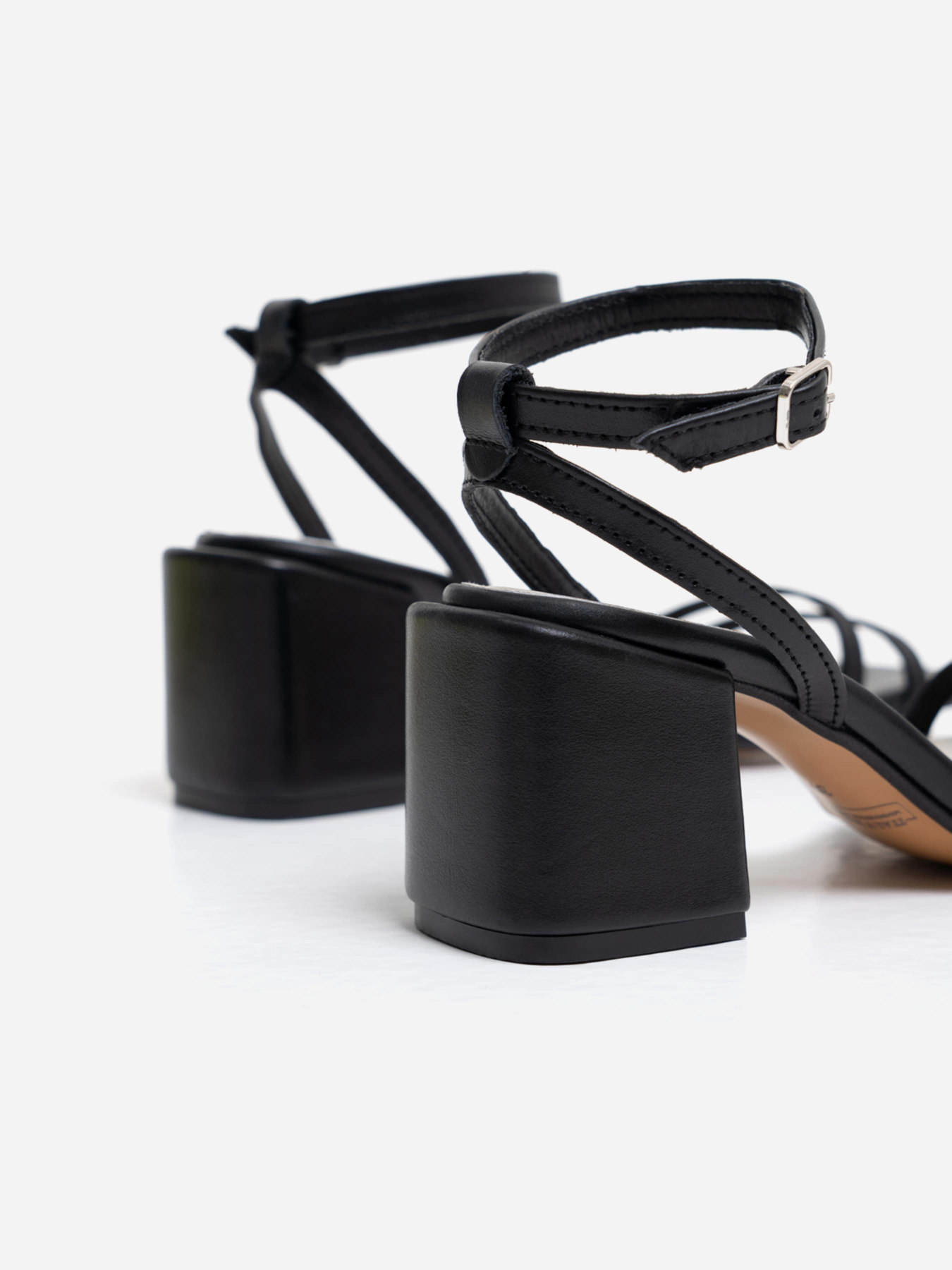 Босоніжки ISSA Plus модель OB2-259_black Фото