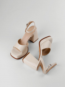 Босоніжки LeBERDES модель 00000015817 Фото