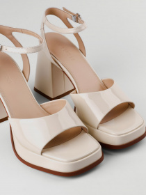 Босоніжки LeBERDES модель 00000015817 Фото