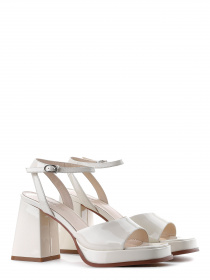 Босоніжки LeBERDES модель 00000015817 Фото