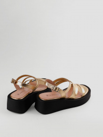 Босоножки LeBERDES модель 00000015819 Фото