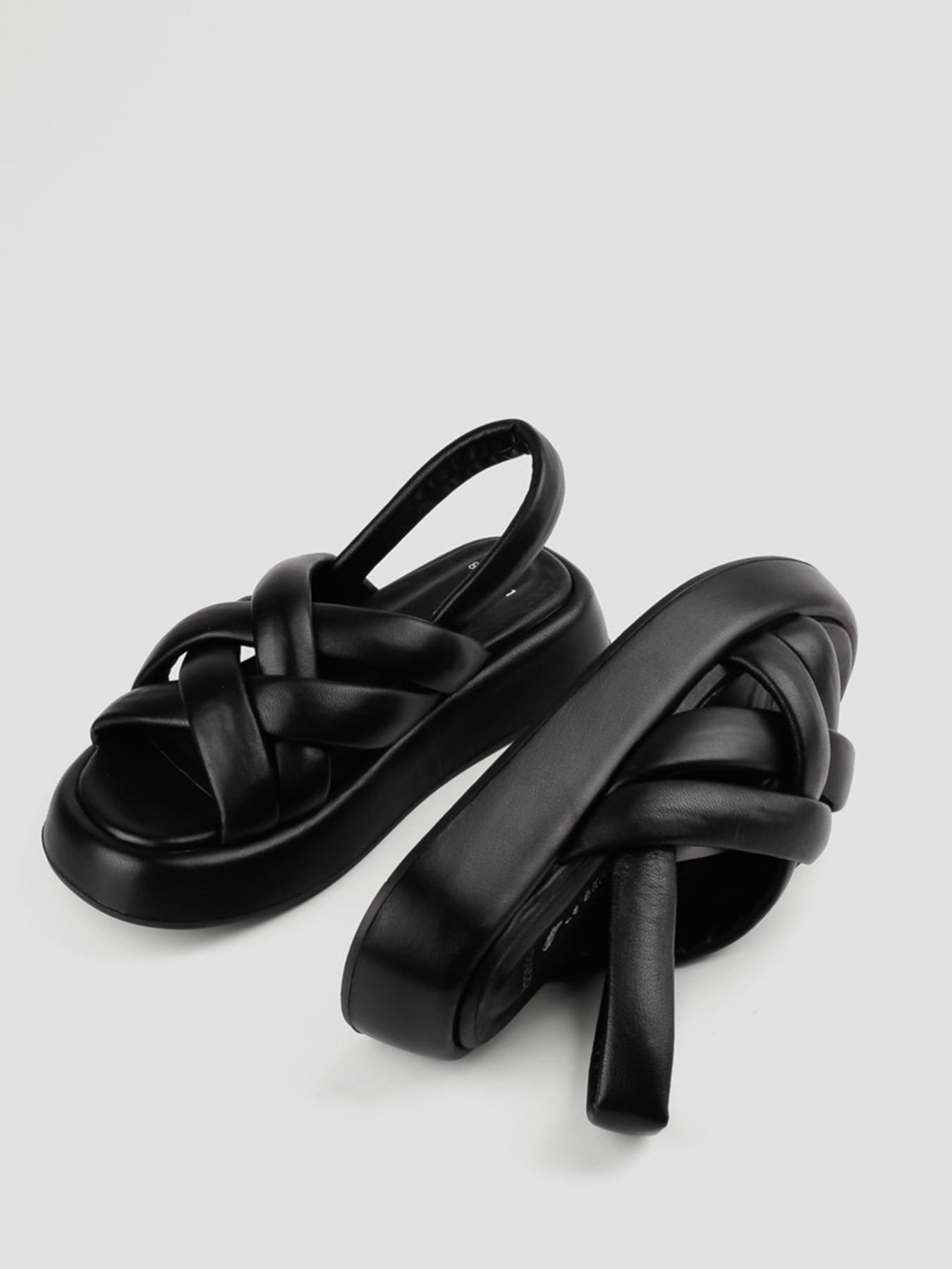 Сандалии LeBERDES модель 00000015831 Фото