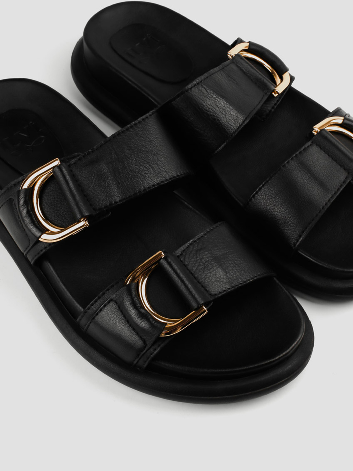 Шльопанці ILVI модель 00000015836 Фото