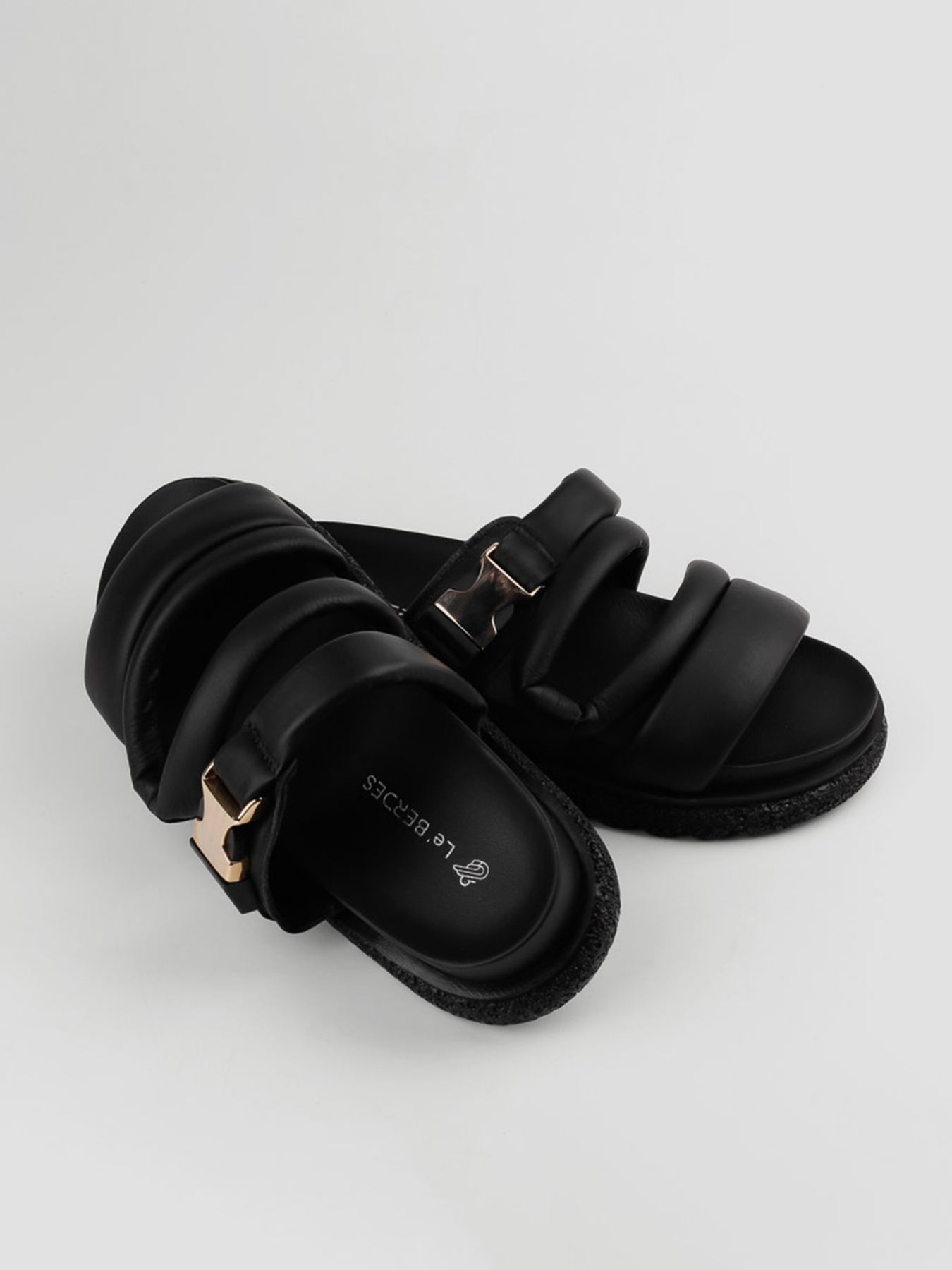 Шльопанці LeBERDES модель 00000015840 Фото