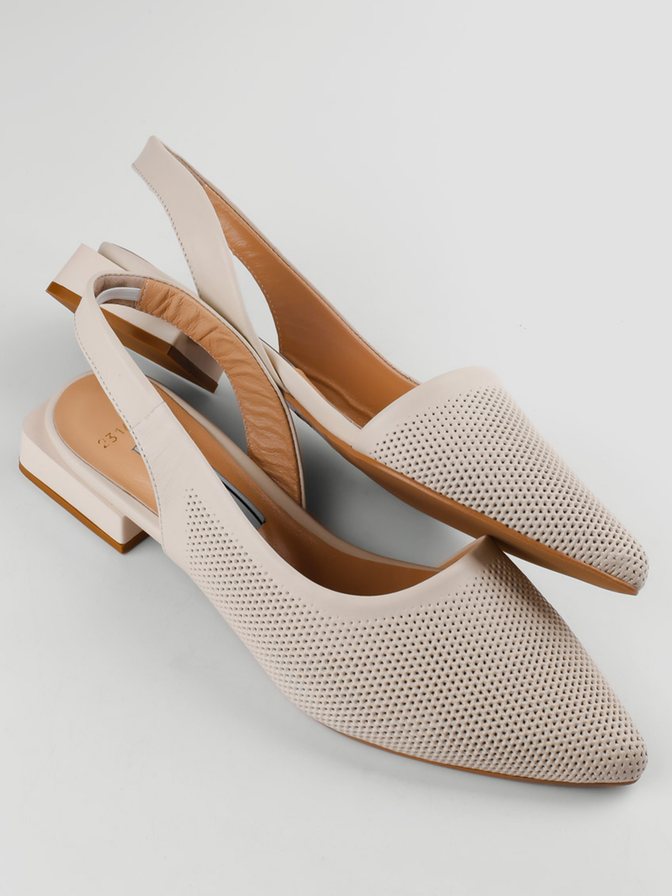 Босоножки ILVI модель 00000015844 Фото