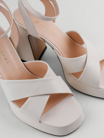 Босоніжки LeBERDES модель 00000015848 Фото