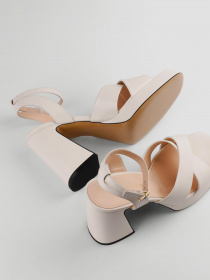 Босоніжки LeBERDES модель 00000015848 Фото