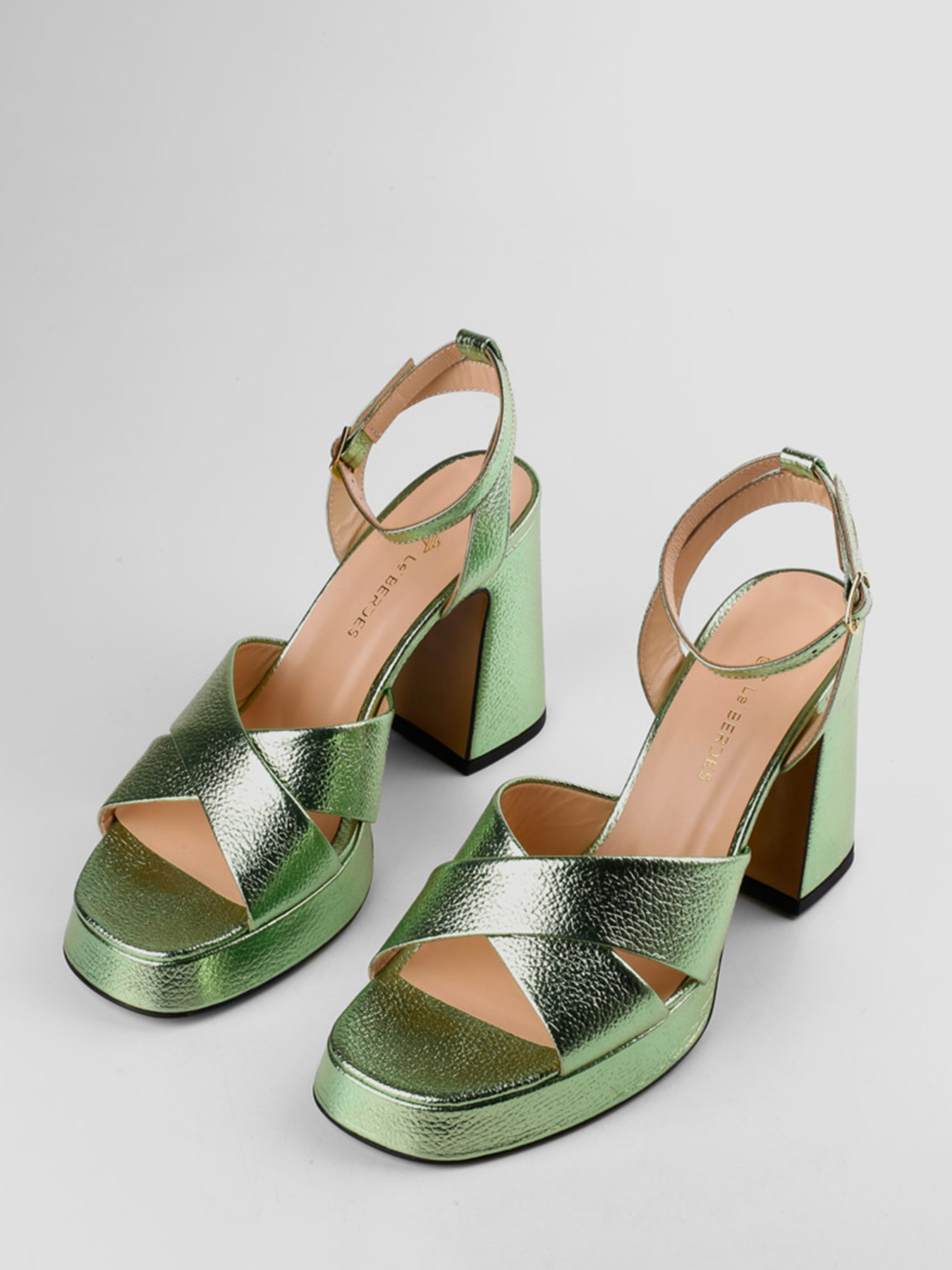 Босоніжки LeBERDES модель 00000015849 Фото