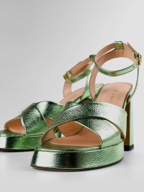 Босоніжки LeBERDES модель 00000015849 Фото