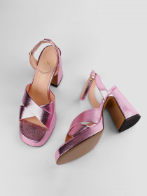 Босоножки LeBERDES модель 00000015850 Фото