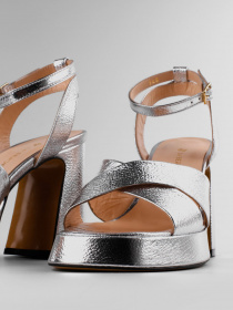 Босоніжки LeBERDES модель 00000015851 Фото