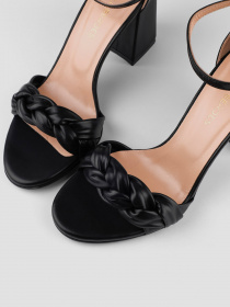 Босоножки LeBERDES модель 00000015954 Босоножки LeBERDES модель 00000015954 Фото