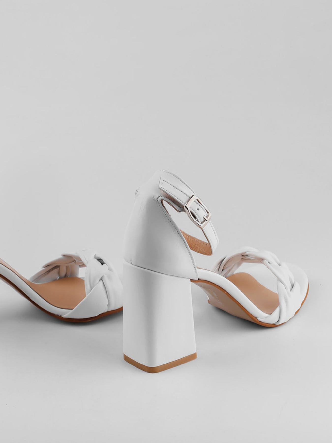 Босоножки LeBERDES модель 00000015955 Фото