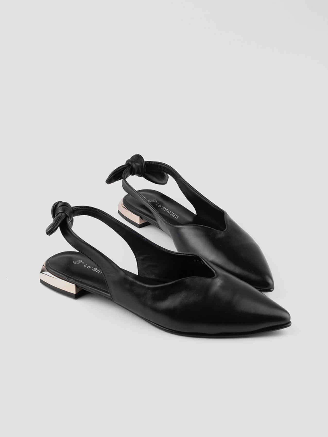 Босоножки LeBERDES модель 00000015957 Фото