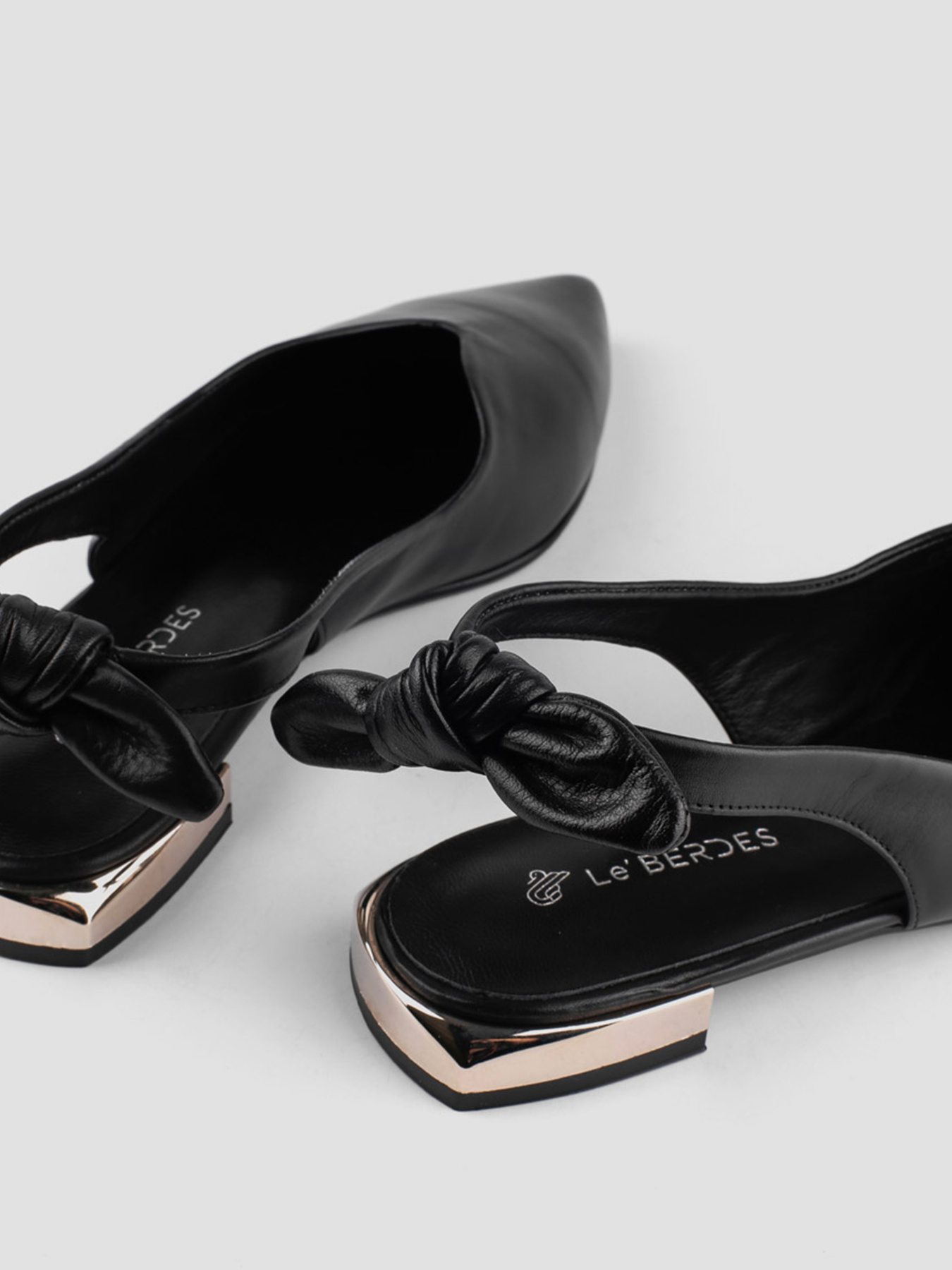 Босоножки LeBERDES модель 00000015957 Фото
