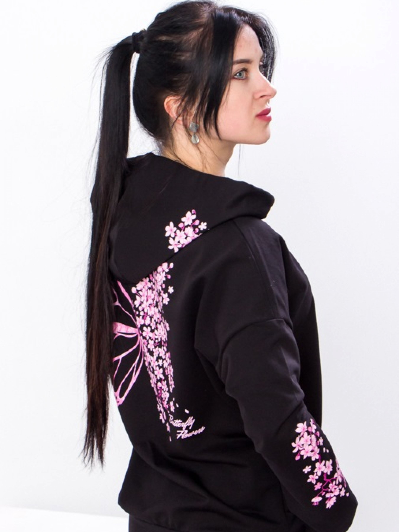 Худи Носи своє модель 8155-057-33-chornij-sakura Фото