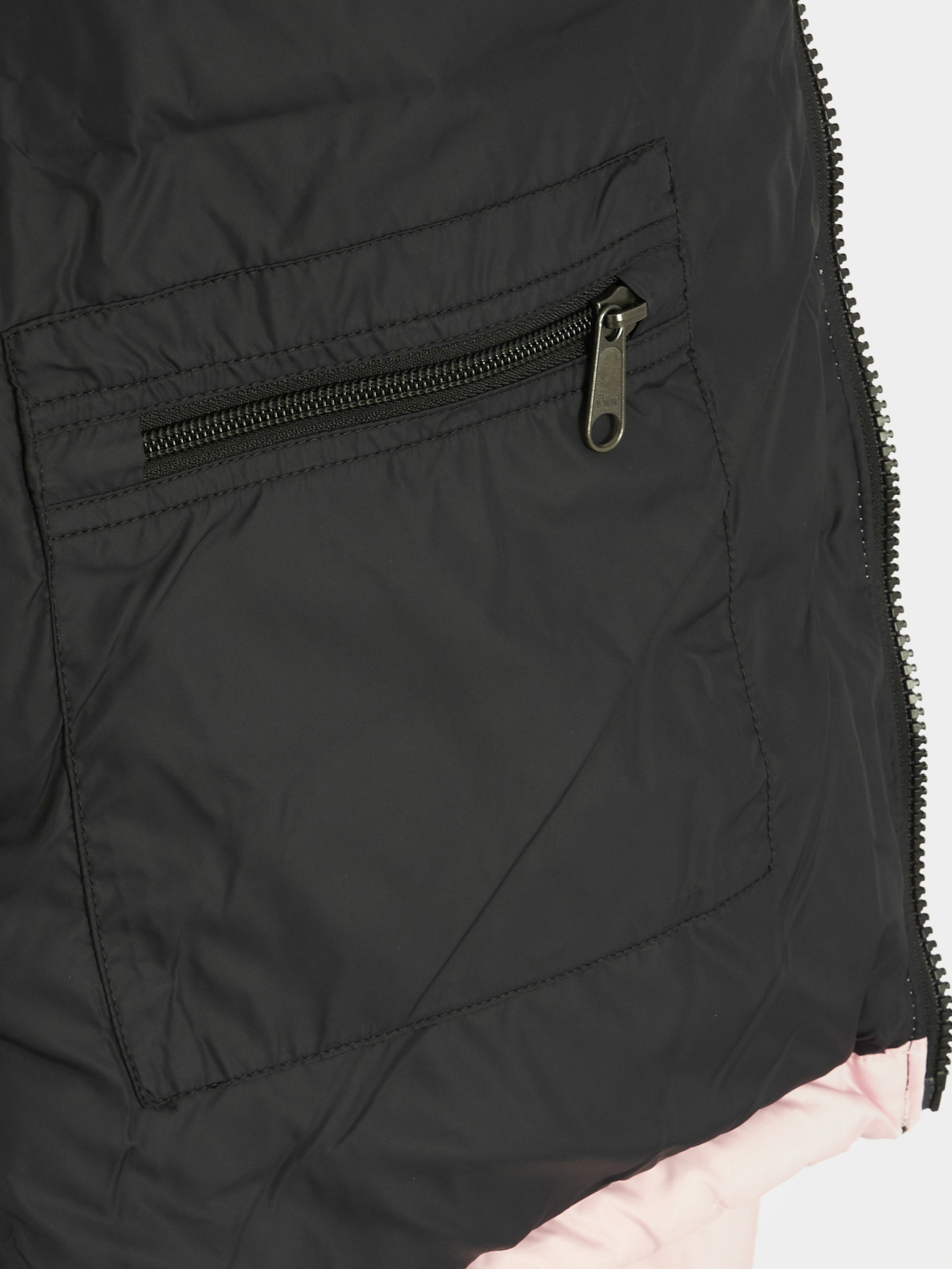 Куртки и дубленки The North Face модель NF0A3XEO6R01 Фото