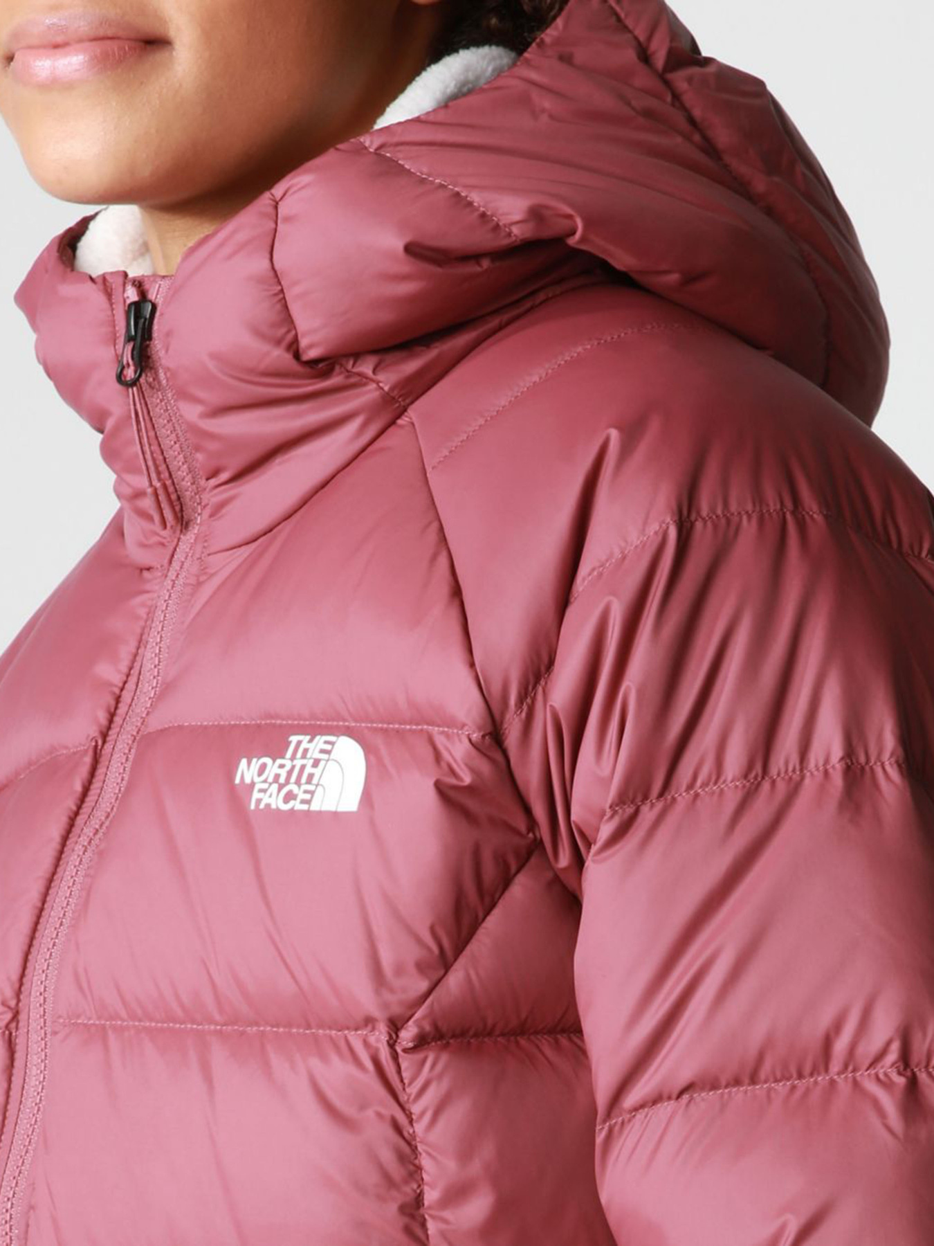Куртки и дубленки The North Face модель NF0A7Z9R6R41 Фото