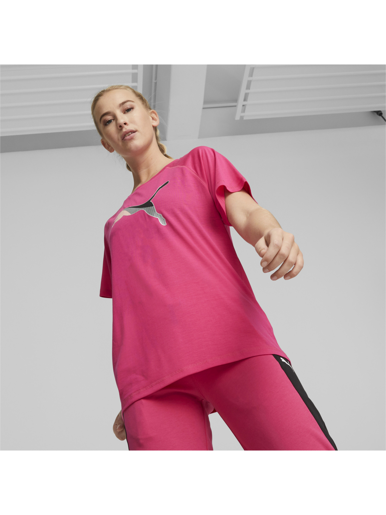 Футболка PUMA Evostripe Tee модель 673066 Фото