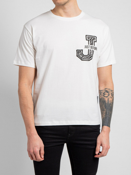 Футболка J.B4 (Just Before) модель 3MF09001 Футболка J.B4 (Just Before) модель 3MF09001 Фото