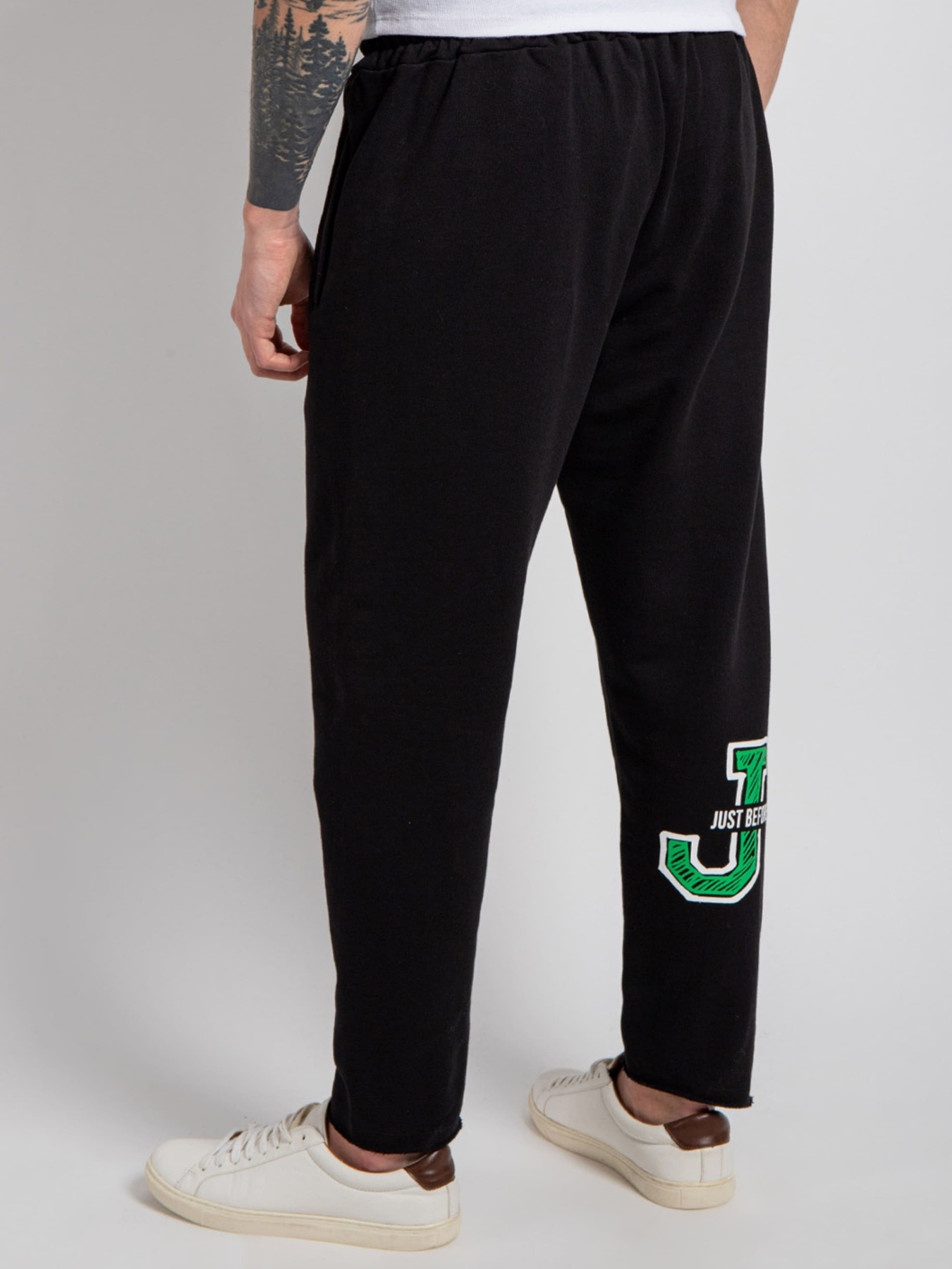 Спортивні штани J.B4 (Just Before) модель 3MG01002 Спортивні штани J.B4 (Just Before) модель 3MG01002 Фото