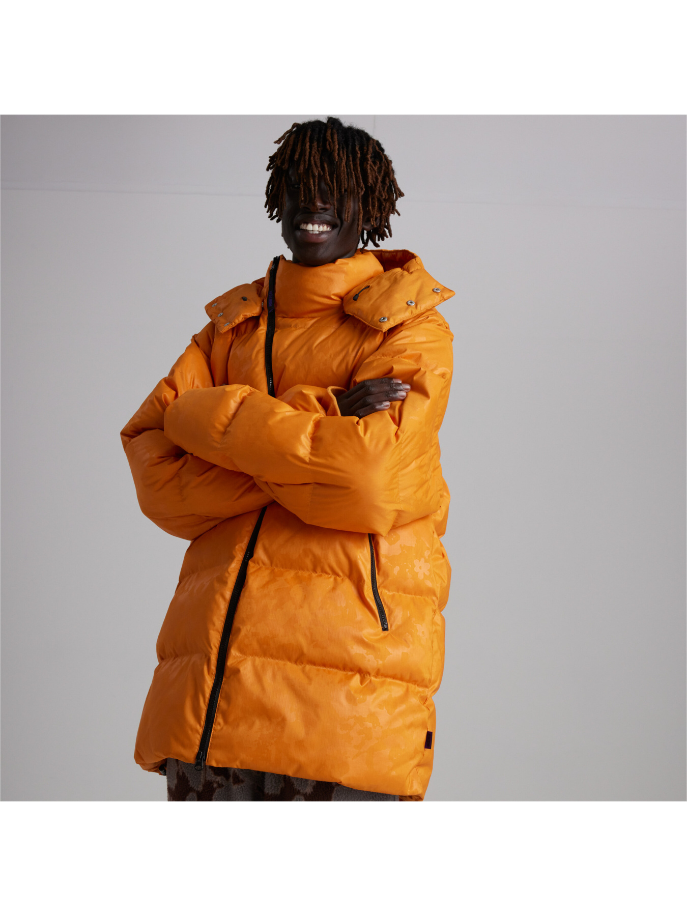 Демісезонна куртка PUMA x P.a.m. Puffer Jacket модель 536000 Фото