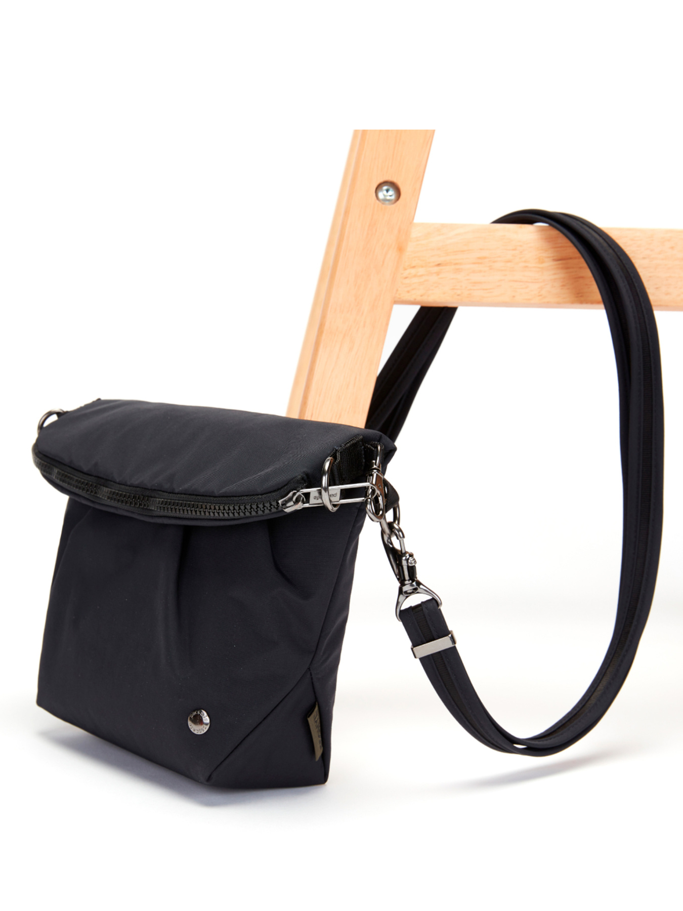 Крос-боді Pacsafe Citysafe CX convertible crossbody модель 20405138 Фото