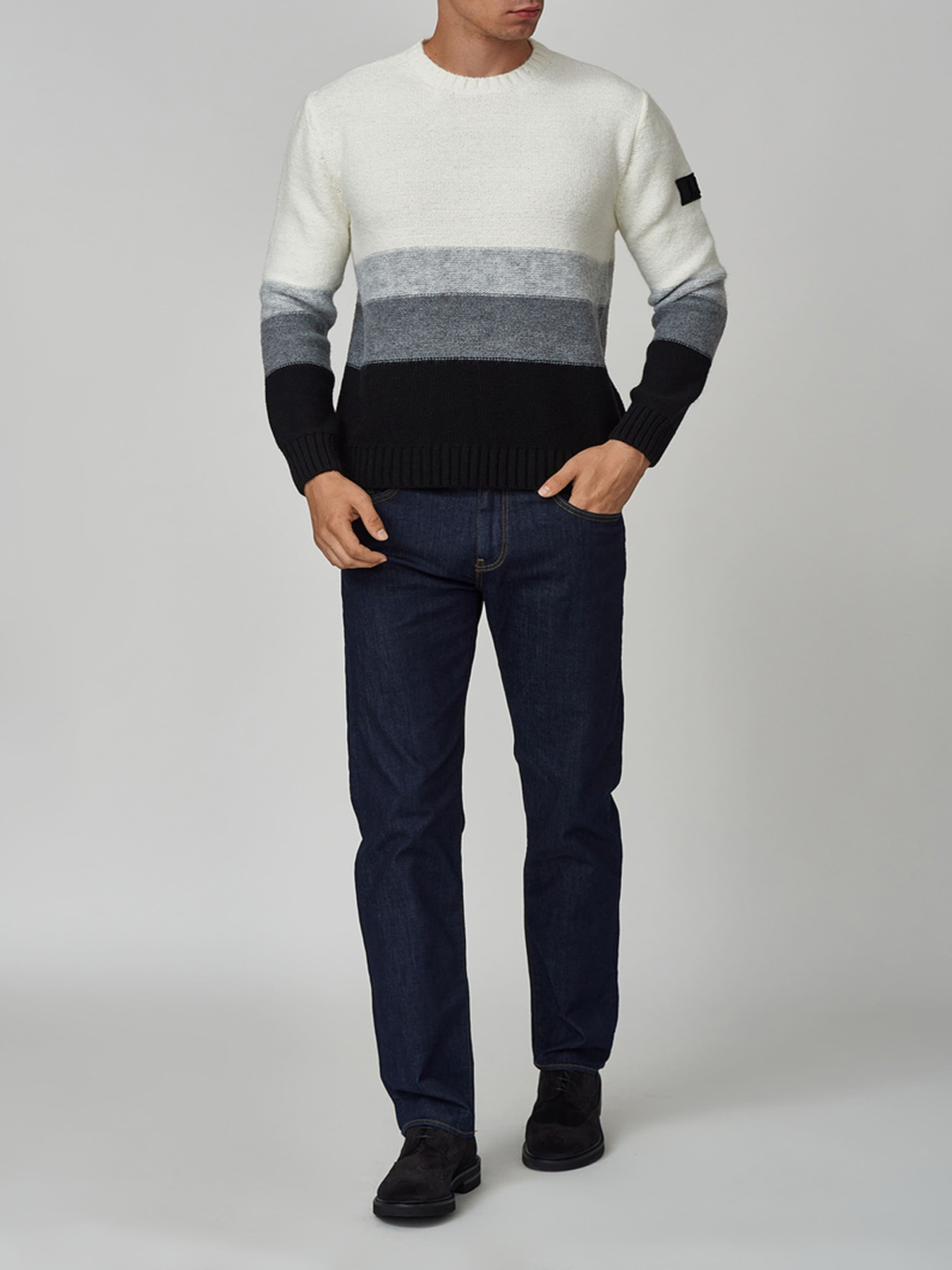 Свитер J.B4 (Just Before) модель 4MB3919 Свитер J.B4 (Just Before) модель 4MB3919 Фото