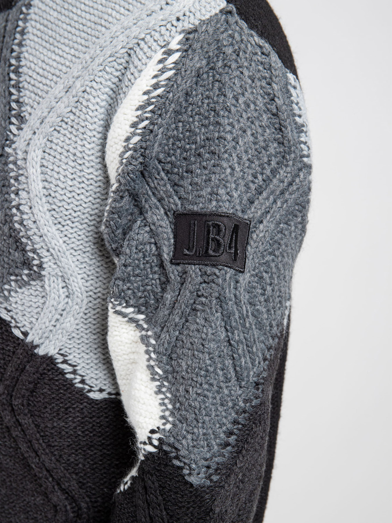 Свитер J.B4 (Just Before) модель 4MB3799 Свитер J.B4 (Just Before) модель 4MB3799 Фото