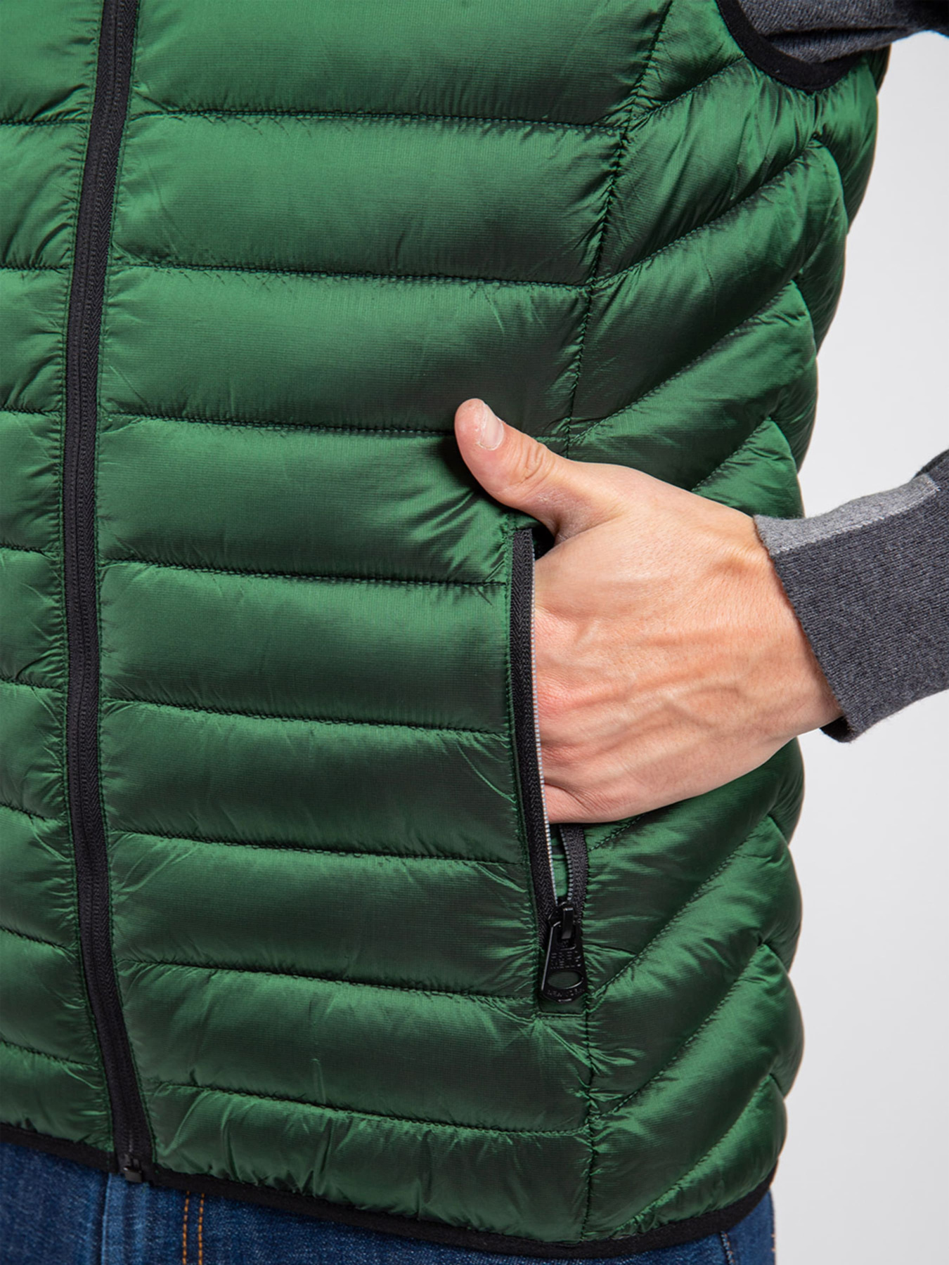 Утепленный жилет Fred Mello модель FMMINNESOTA_FOREST Утепленный жилет Fred Mello модель FMMINNESOTA_FOREST Фото