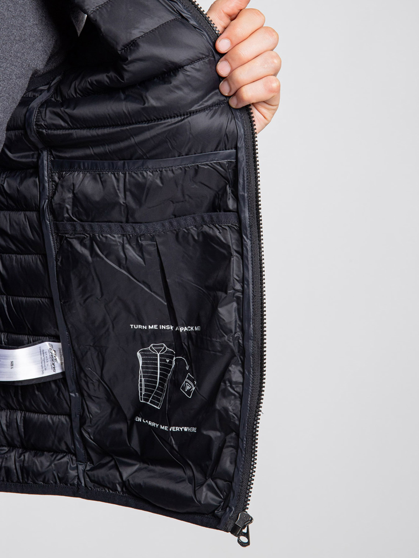 Утеплений жилет Fred Mello модель FMVAIL_BLACK Фото