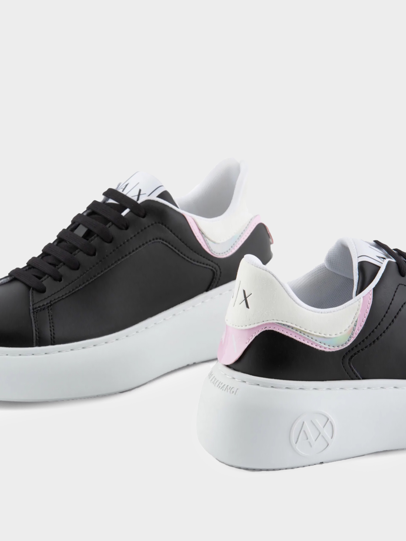 Кроссовки Armani Exchange модель XDX108-XV635-00002 Фото