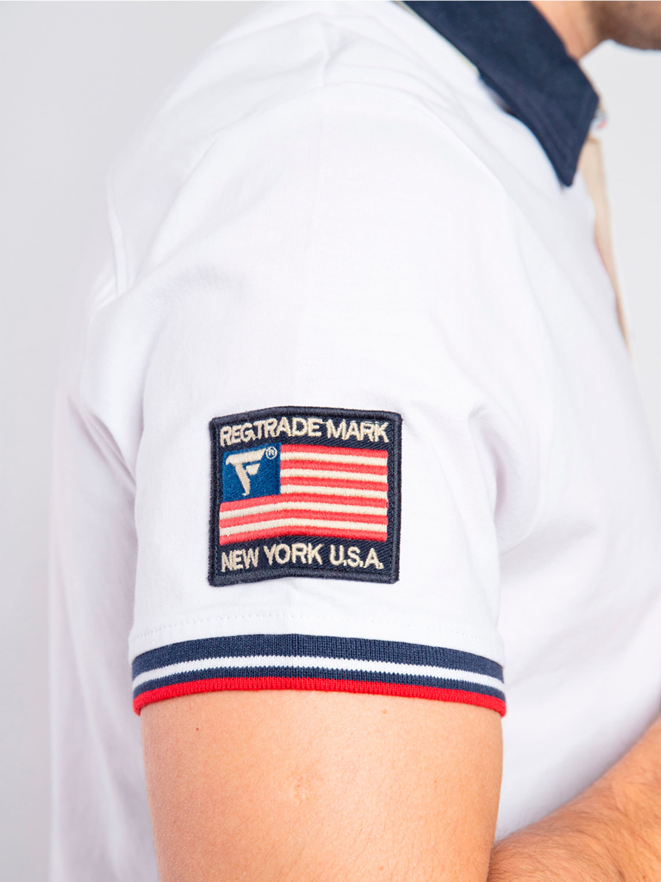 Поло Fred Mello модель FM23S25QC_WHITE Поло Fred Mello модель FM23S25QC_WHITE Фото